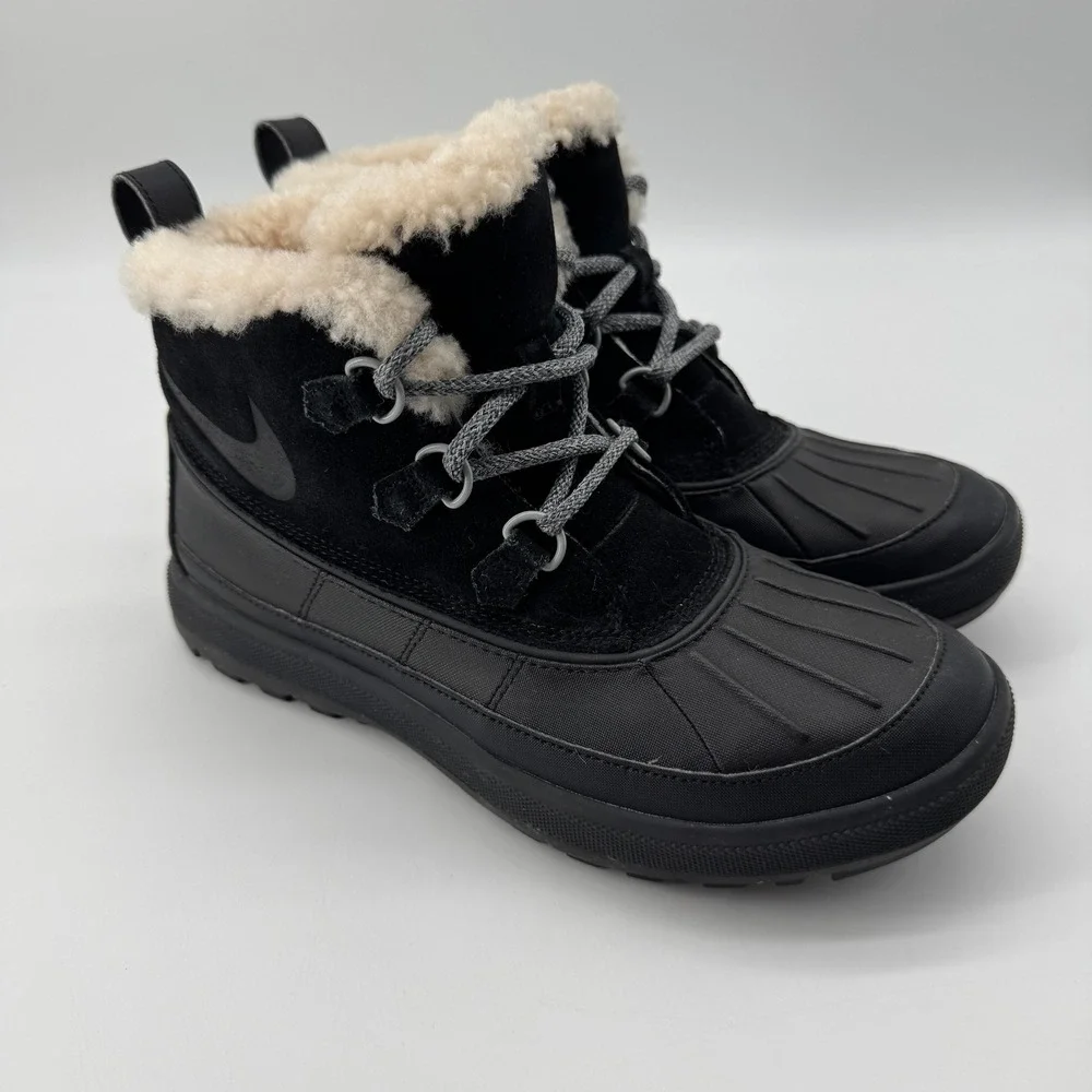 Nike ACG Woodside Chukka Duck Boots‎ 8.5 Black Faux Fur Lined Leather Outdoor